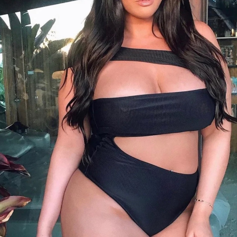 Fashion Nova Swimsuit